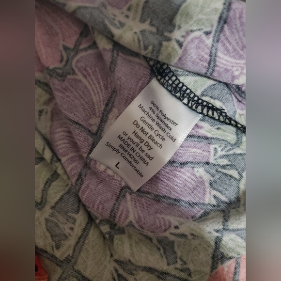 LuLaRoe top - Picture 4 of 6